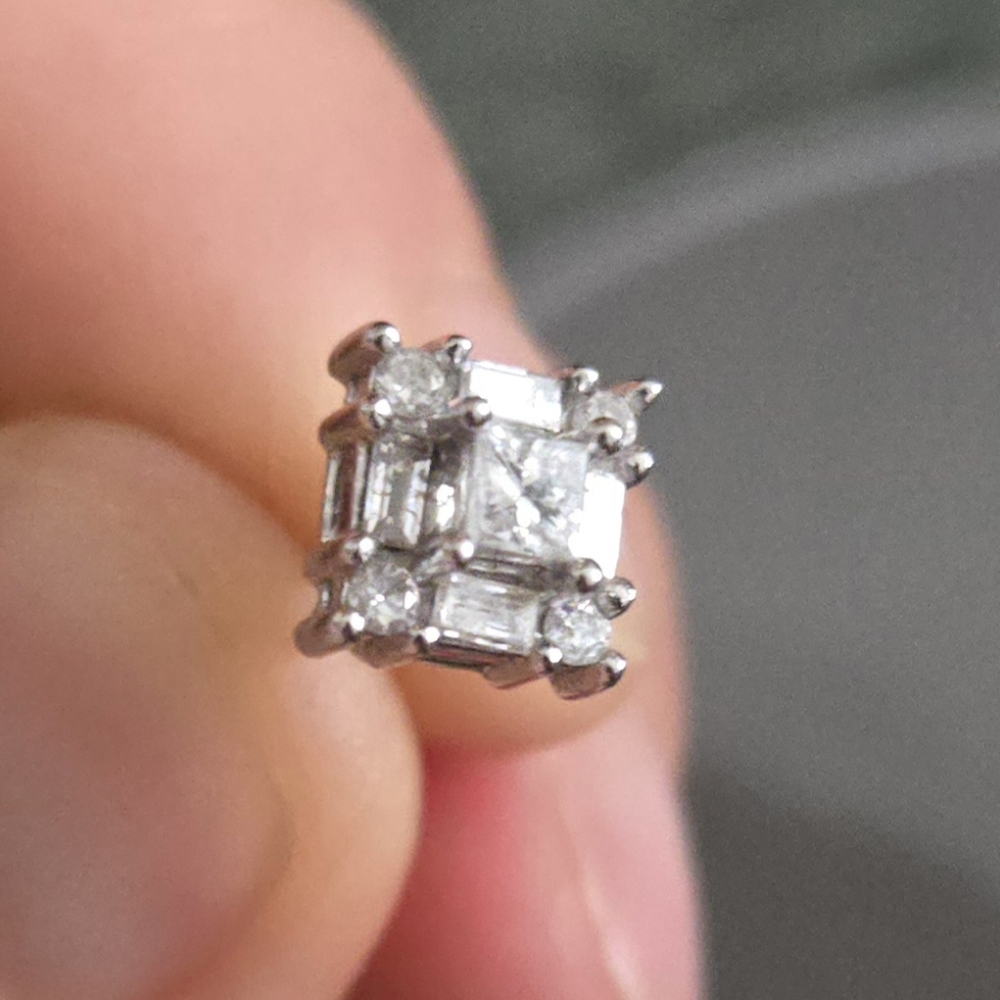 10kt White Gold and Diamond Earrings